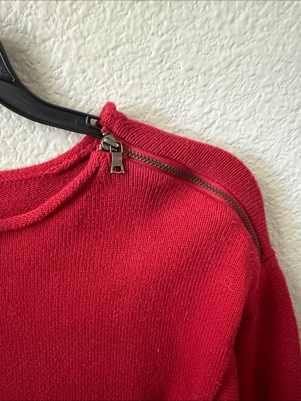 GAP Red Y2K Casual Women's Lightweight Crewneck Sweater with Shoulder Zip - Picture 3 of 6